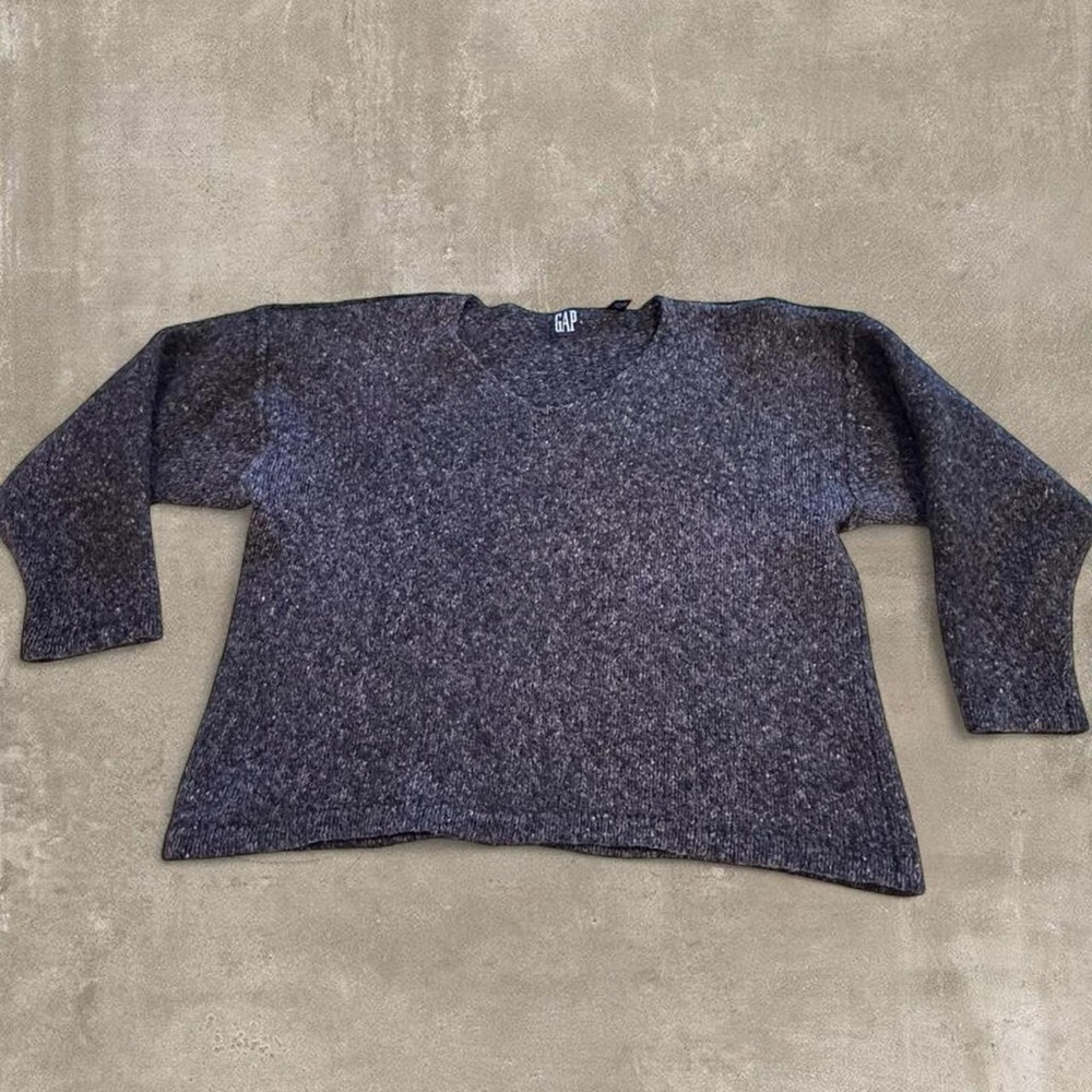 GAP Women's Charcoal Crew Neck Sweater